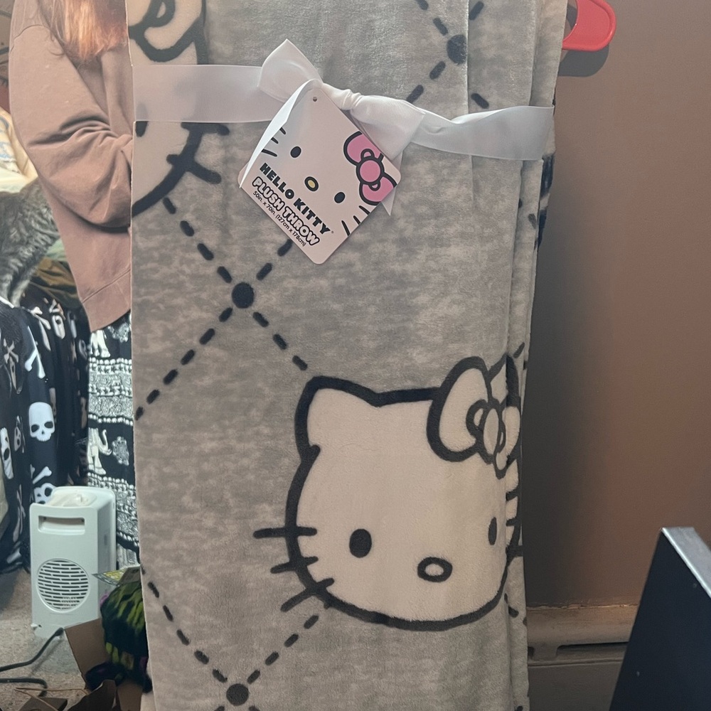 hello kitty diamond blanket